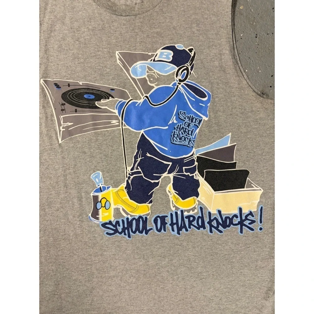 Vintage School of Hard‎ Knocks 90s DJ Graphic Muscle Tee Gray Made in USA Large